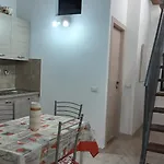Le Perle Di Salvo * אבולה